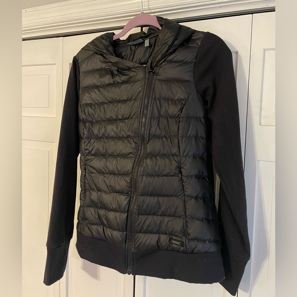 Athleta women’s S down puffer zip up